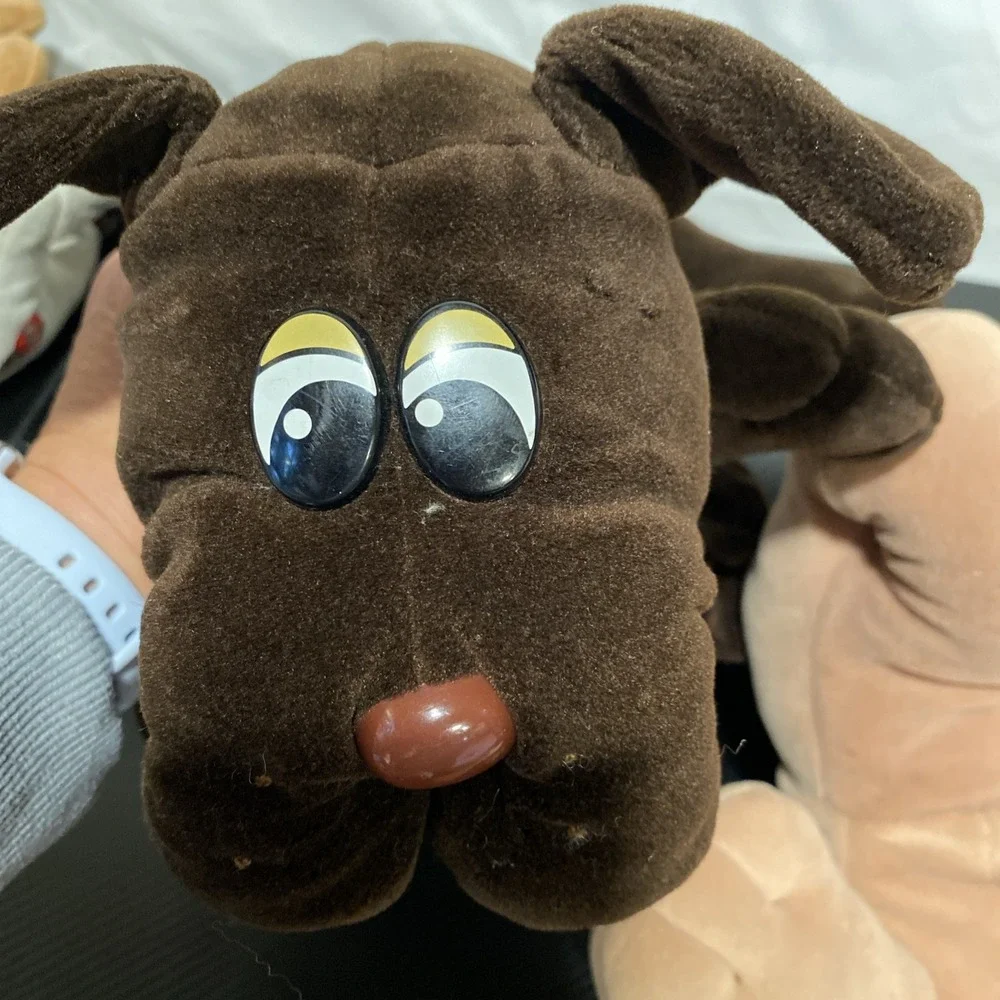 Pound Puppies product vintage